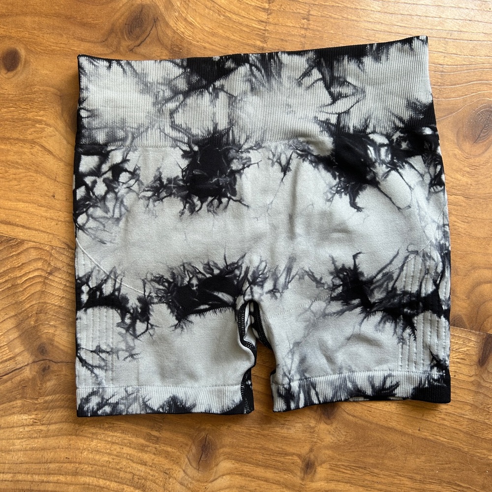 Brand new high rise athletic shorts from SHEIN. Never worn. Size small.
